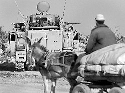 9-3-1.jpg (18556 bytes)